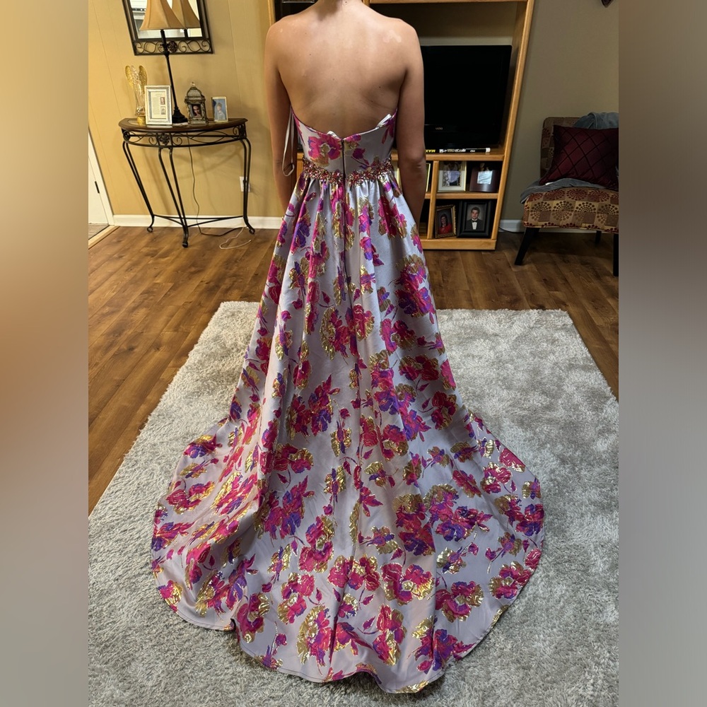 Mac Duggal Floral Couture Sweetheart Gown Style 77651 Size 4 - Picture 3 of 13